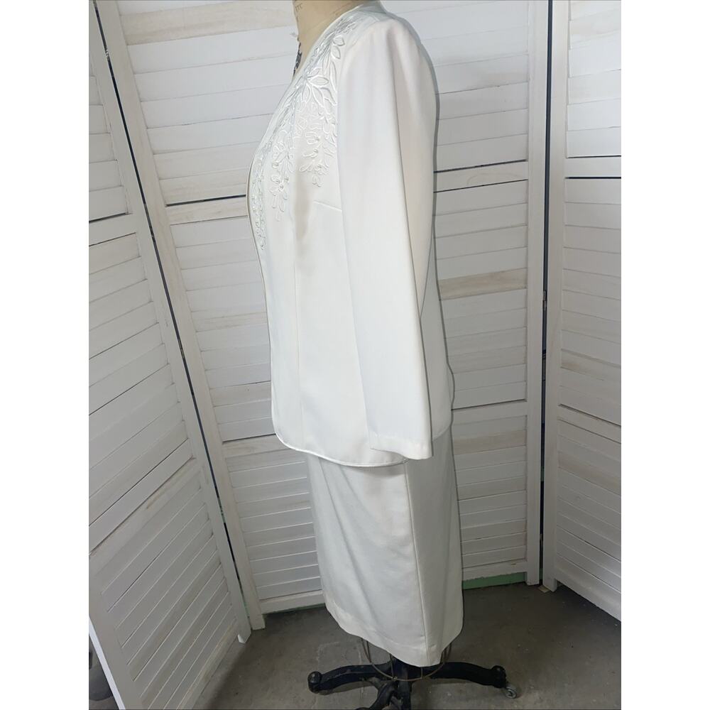90s VTG Che Studio Woman's 2 pc Lined Embroidery Cream Suit Skirt/Jacket M/L - Picture 6 of 13